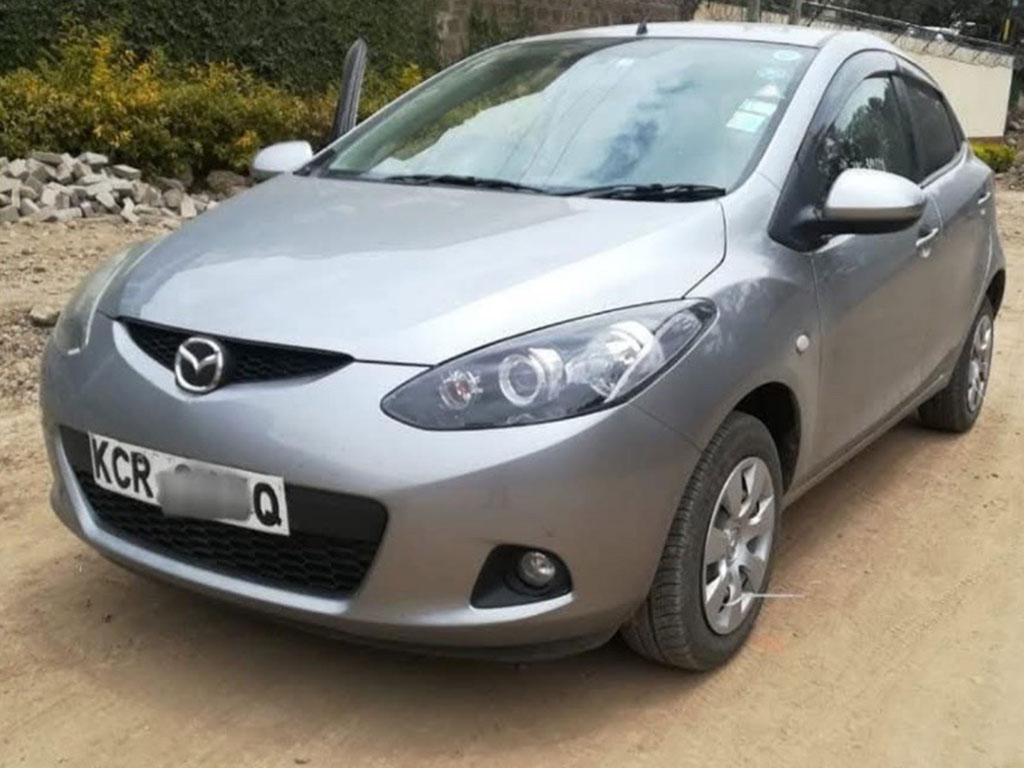 mazda-demio-04