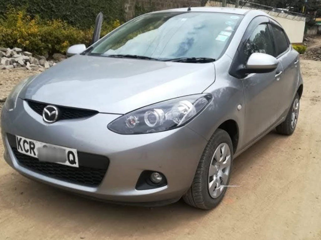 mazda-demio-05